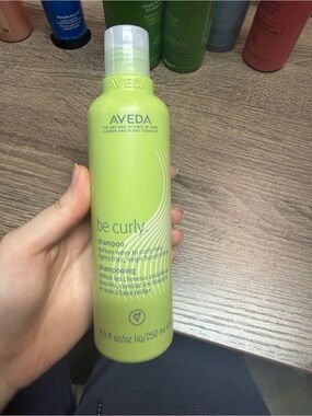 AVEDA Be Curly Shampoo - Light Green Bottle